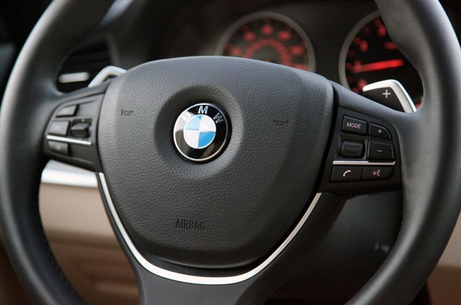  BMW 528i xDrive 2012 года  (фото 23 из 41)